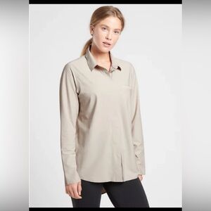 Athleta Urbanite Top Button Front Beige, Retail $119 Size M Shirt